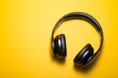 SoundArc wireless headphones